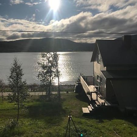 Trivelig Fritidshus Pa Arnes, Senja Straumstad Kültér fotó