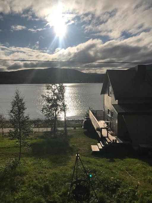 Trivelig Fritidshus Pa Arnes, Senja Straumstad Kültér fotó